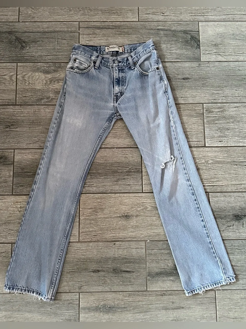 Vintage Levi’s 505 Distressed Straight Leg Jeans Light Wash 28x30